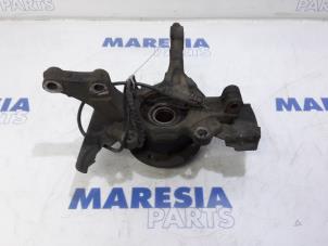 Gebruikte Fusee rechts-voor Alfa Romeo MiTo (955) 1.3 JTDm 16V Eco Prijs € 65,00 Margeregeling aangeboden door Maresia Parts
