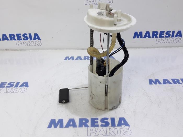 Gebruikte Tank element Pomp Fiat Doblo Cargo (263) 1.6 D Multijet Prijs € 54,45 Inclusief btw aangeboden door Maresia Parts