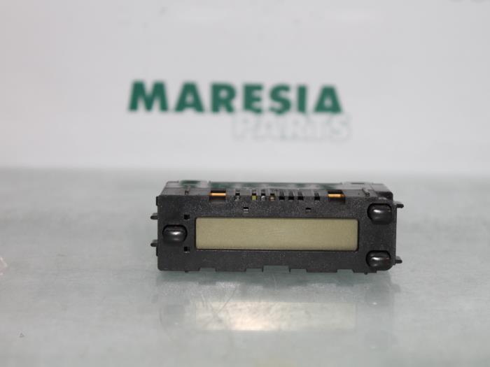 Gebruikte Display Interieur Citroen Xsara (N1) 1.4i X,SX Prijs € 10,00 Margeregeling aangeboden door Maresia Parts