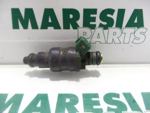 Gebruikte Injector (benzine injectie) Renault Kangoo Express (FC) 1.5 dCi 80 Prijs € 25,00 Margeregeling aangeboden door Maresia Parts