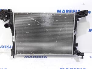 Gebruikte Radiateur Fiat Tipo (356H/357H) 1.4 16V Prijs € 40,00 Margeregeling aangeboden door Maresia Parts