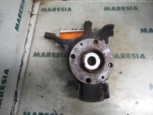 Gebruikte Fusee rechts-voor Fiat Seicento (187) 1.1 SPI Hobby,Young Prijs € 30,00 Margeregeling aangeboden door Maresia Parts