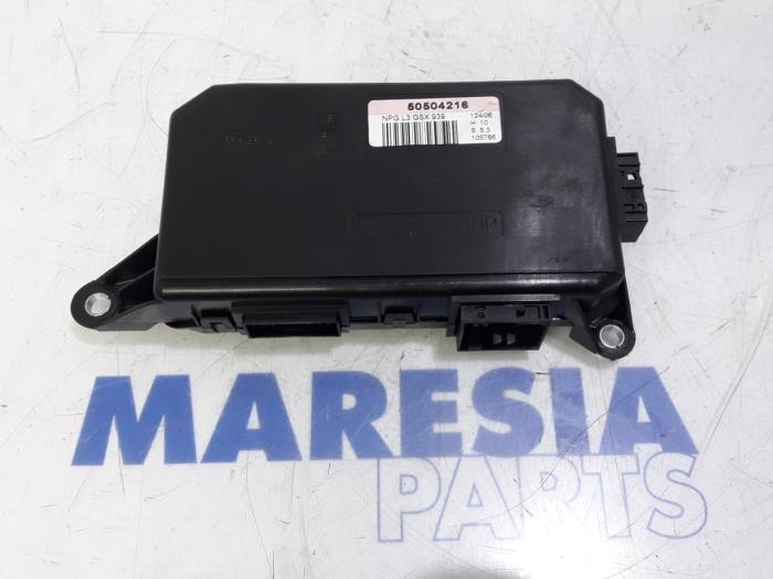 Gebruikte Computer Diversen Alfa Romeo 159 Sportwagon (939BX) 1.9 JTDm 16V Prijs € 50,00 Margeregeling aangeboden door Maresia Parts