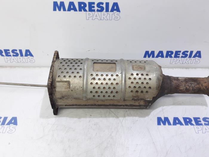 Gebruikte Roetfilter Peugeot 308 CC (4B) 2.0 HDi 16V Euro 5 FAP Prijs € 157,50 Margeregeling aangeboden door Maresia Parts