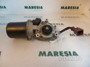Gebruikte Ruitenwissermotor voor Peugeot 607 (9D/U) 2.2 HDi 16V FAP Prijs € 60,00 Margeregeling aangeboden door Maresia Parts