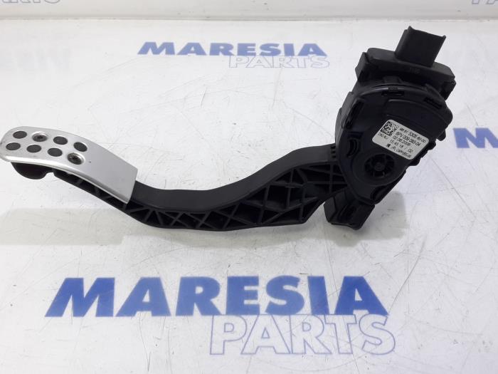 Gebruikte Sensor Gaspedaalpositie Peugeot 207 CC (WB) 1.6 16V Prijs € 57,49 Margeregeling aangeboden door Maresia Parts