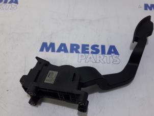 Gebruikte Gaspedaalpositie Sensor Fiat Bravo (198A) 1.4 T-Jet 16V 150 Prijs € 25,00 Margeregeling aangeboden door Maresia Parts