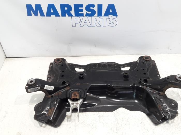 Gebruikte Subframe Peugeot 508 (8D) 1.6 HDiF 16V Prijs € 74,90 Margeregeling aangeboden door Maresia Parts