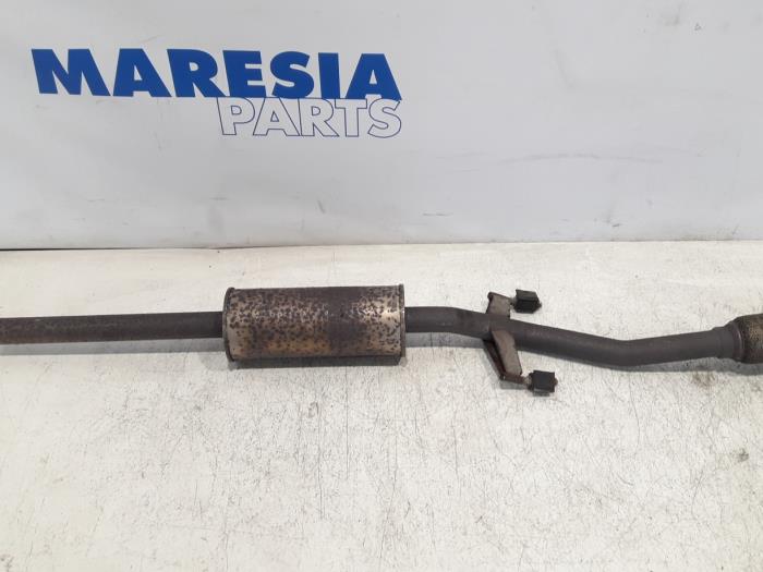 Gebruikte Uitlaat Middendemper Peugeot 207 CC (WB) 1.6 16V THP Prijs € 75,00 Margeregeling aangeboden door Maresia Parts