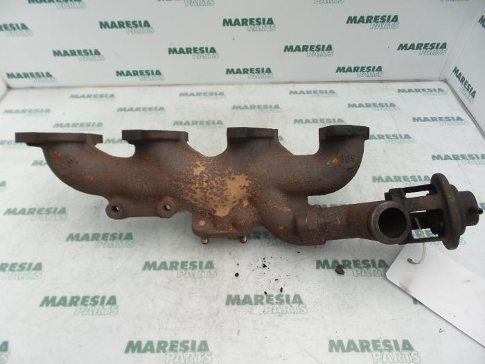 Gebruikte Uitlaatspruitstuk Citroen Jumpy (BS/BT/BY/BZ) 2.0 HDi 90 Prijs € 50,00 Margeregeling aangeboden door Maresia Parts