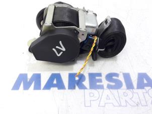Gebruikte Veiligheidsgordel links-voor Peugeot 207 CC (WB) 1.6 16V THP Prijs € 131,25 Margeregeling aangeboden door Maresia Parts