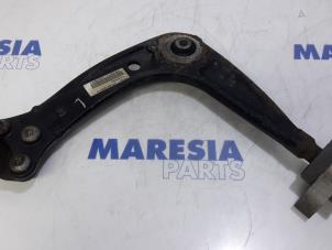 Gebruikte Draagarm onder links-voor Peugeot 508 (8D) 1.6 HDiF 16V Prijs € 50,00 Margeregeling aangeboden door Maresia Parts