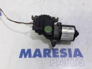 Gebruikte Ruitenwissermotor voor Fiat Bravo (198A) 1.4 T-Jet 16V 150 Prijs € 30,00 Margeregeling aangeboden door Maresia Parts