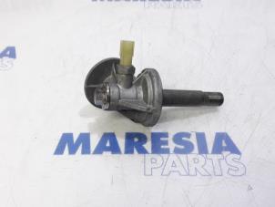 Gebruikte Oliefilterhouder Dacia Dokker Express (8S) 1.5 dCi 75 Prijs € 42,35 Inclusief btw aangeboden door Maresia Parts