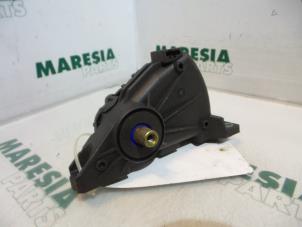 Gebruikte Gaspedaalpositie Sensor Renault Trafic New (FL) 1.9 dCi 82 16V Prijs € 42,35 Inclusief btw aangeboden door Maresia Parts