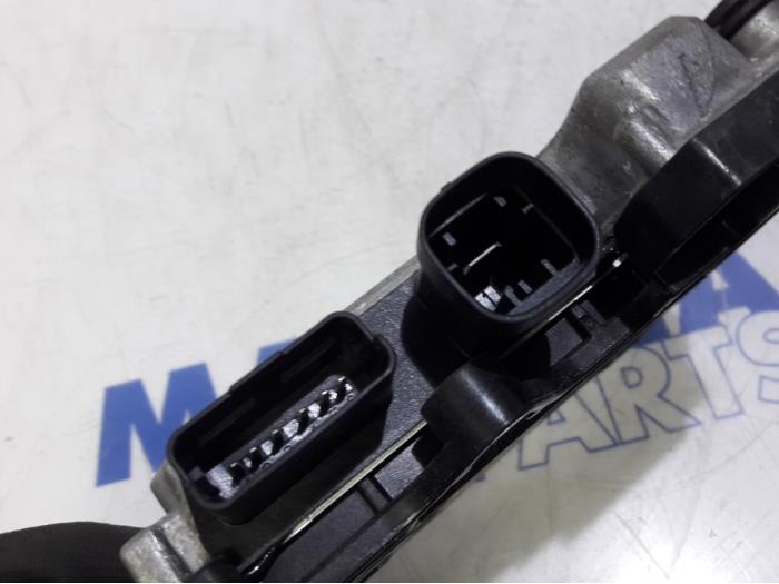 Start/Stop computer van een Peugeot 208 I (CA/CC/CK/CL) 1.6 Blue HDi 100 2015