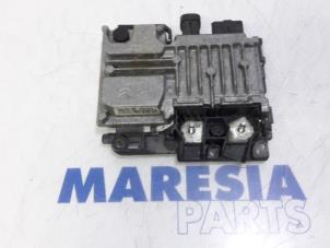 Gebruikte Start/Stop computer Peugeot 208 I (CA/CC/CK/CL) 1.6 Blue HDi 100 Prijs € 49,99 Margeregeling aangeboden door Maresia Parts