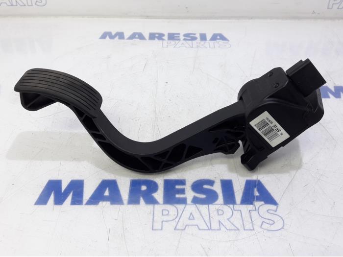 Gebruikte Gaspedaalpositie Sensor Citroen Berlingo 1.6 Hdi 16V 90 Prijs € 50,00 Margeregeling aangeboden door Maresia Parts