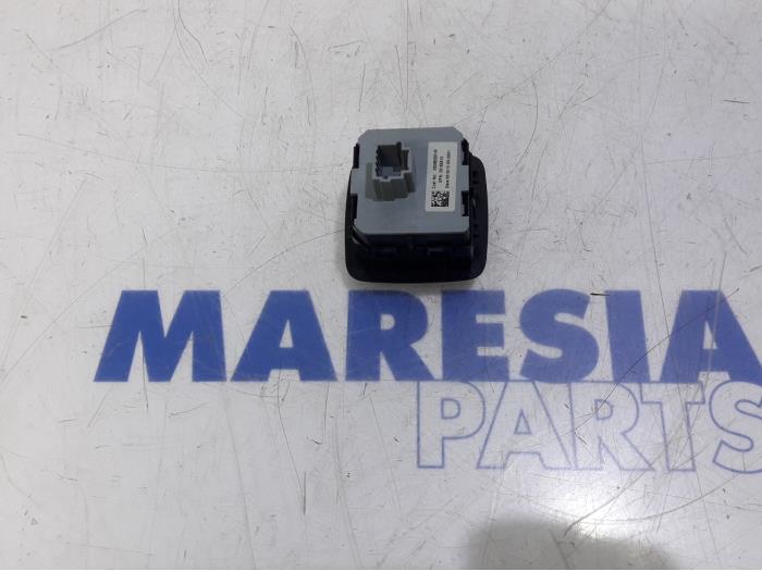 RENAULT Scenic 3 generation (2009-2015) Navigation Control Switch 283950001R 19455994