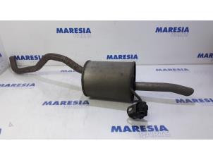 Gebruikte Uitlaat Einddemper Renault Clio IV (5R) 1.5 Energy dCi 90 FAP Prijs € 40,00 Margeregeling aangeboden door Maresia Parts