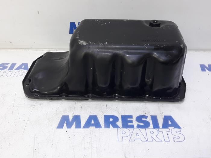 Gebruikte Carterpan Peugeot 207 SW (WE/WU) 1.4 16V Vti Prijs € 24,99 Margeregeling aangeboden door Maresia Parts