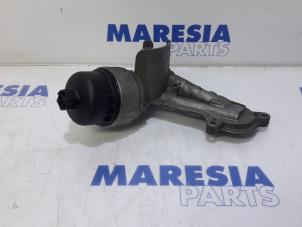 Gebruikte Oliefilterhouder Peugeot 307 Prijs € 35,00 Margeregeling aangeboden door Maresia Parts