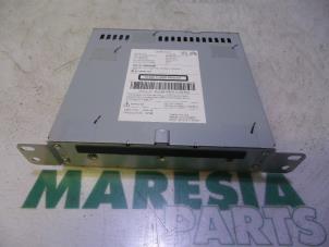 Gebruikte Radio CD Speler Peugeot 308 SW (L4/L9/LC/LJ/LR) 1.6 BlueHDi 120 Prijs € 157,50 Margeregeling aangeboden door Maresia Parts