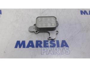 Gebruikte Oliekoeler Peugeot 2008 (CU) 1.2 12V e-THP PureTech 130 Prijs € 19,50 Margeregeling aangeboden door Maresia Parts