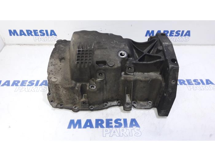 Gebruikte Carterpan Renault Kangoo Express (FW) 1.5 dCi 75 Prijs € 48,40 Inclusief btw aangeboden door Maresia Parts