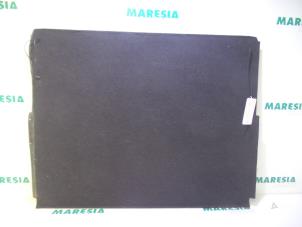 Gebruikte Kofferbak Mat Peugeot 3008 I (0U/HU) 1.6 16V THP 155 Prijs € 38,99 Margeregeling aangeboden door Maresia Parts