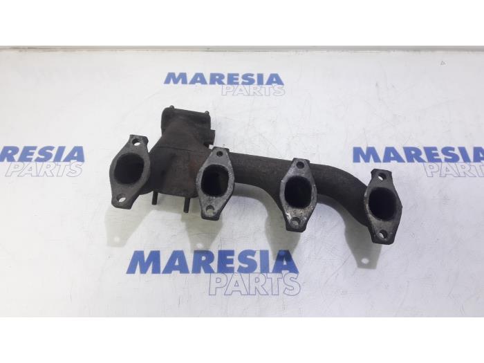 Gebruikte Spruitstuk Uitlaat Citroen Jumper (U5/ZB) 2.8 HDi Prijs € 75,00 Margeregeling aangeboden door Maresia Parts