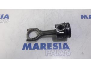 Gebruikte Zuiger Peugeot Partner (GC/GF/GG/GJ/GK) 1.6 HDI 90 Prijs € 60,50 Inclusief btw aangeboden door Maresia Parts