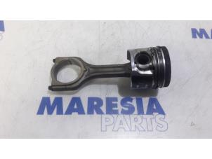 Gebruikte Zuiger Peugeot Partner (GC/GF/GG/GJ/GK) 1.6 HDI 90 Prijs € 60,50 Inclusief btw aangeboden door Maresia Parts