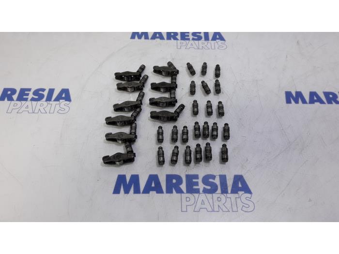 Gebruikte Klepstoter Fiat Ducato (250) 2.0 D 115 Multijet Prijs € 54,45 Inclusief btw aangeboden door Maresia Parts