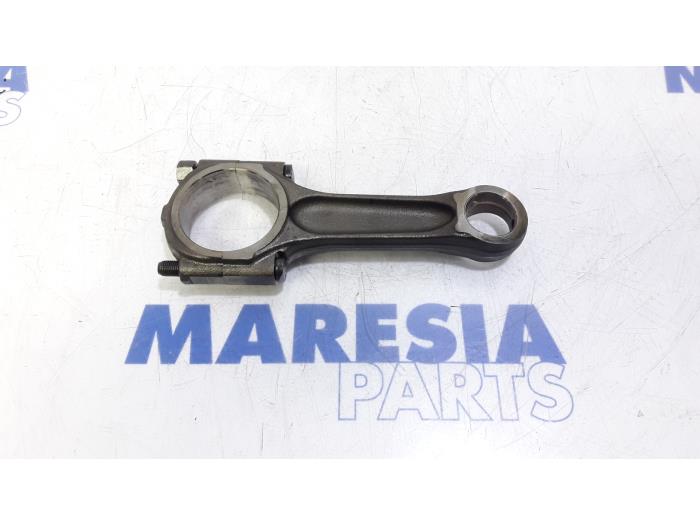 Zuiger Peugeot Expert (G9), 2007 / 2016 2.0 HDi 120, Bestel, Diesel, 1.997cc, 88kW (120pk), FWD, DW10UTED4; RHK, 2007-01 / 2011-12, XARHK; XBRHK; XCRHK; XDRHK; XSRHK; XTRHK; XURHK; XVRHK (Gebruikt)