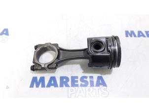 Gebruikte Zuiger Citroen Jumper (U5/ZB) 2.8 HDi Prijs € 90,75 Inclusief btw aangeboden door Maresia Parts