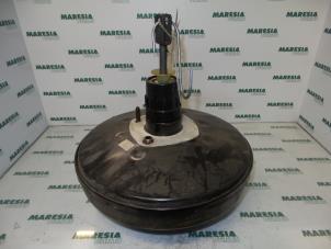 Gebruikte Rembooster Renault Megane II Grandtour (KM) 1.5 dCi 80 Prijs € 40,00 Margeregeling aangeboden door Maresia Parts