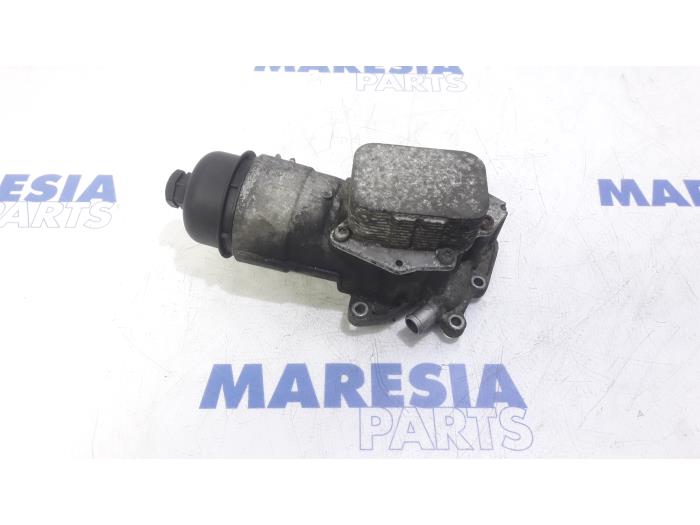 Gebruikte Oliefilterhouder Peugeot Bipper (AA) 1.4 HDi Prijs € 54,45 Inclusief btw aangeboden door Maresia Parts