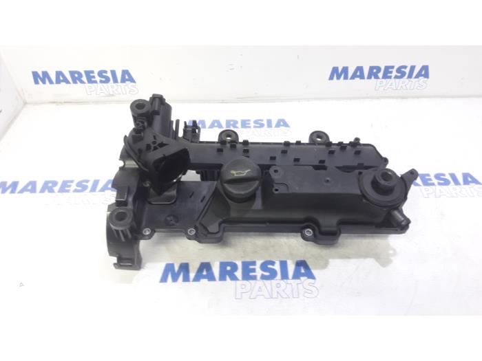Gebruikte Kleppendeksel Peugeot Bipper (AA) 1.4 HDi Prijs € 90,75 Inclusief btw aangeboden door Maresia Parts
