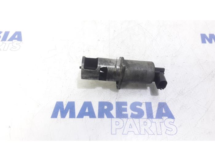 Gebruikte Uitlaat gasklep (EGR) Renault Trafic New (FL) 1.9 dCi 100 16V Prijs € 60,50 Inclusief btw aangeboden door Maresia Parts