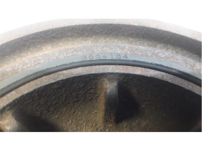 Krukas Poelie van een Renault Trafic New (FL) 1.9 dCi 100 16V 2004