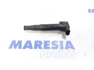 Gebruikte Bobine Peugeot 208 I (CA/CC/CK/CL) 1.0 Vti 12V PureTech Prijs € 10,00 Margeregeling aangeboden door Maresia Parts