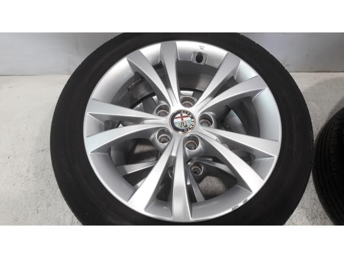 ALFA ROMEO Giulietta 940 (2010-2020) Wheel Set 156093263 19465604