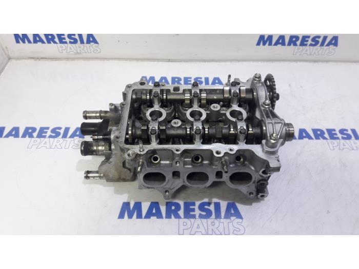 Gebruikte Cilinderkop Peugeot 107 1.0 12V Prijs € 79,99 Margeregeling aangeboden door Maresia Parts