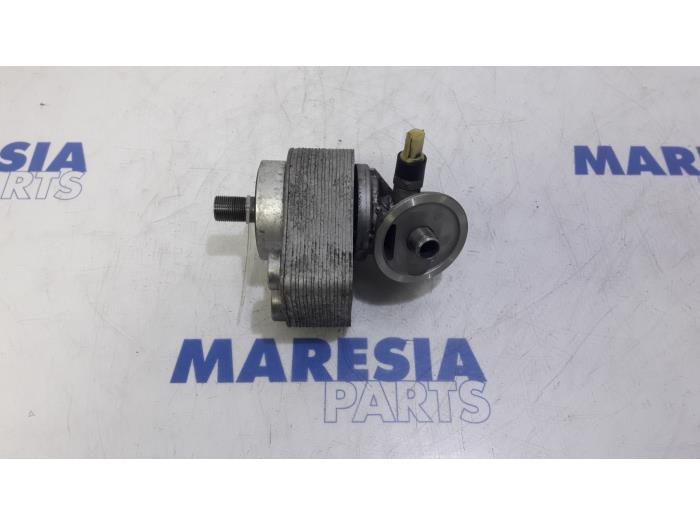 Gebruikte Oliefilterhouder Renault Megane III Grandtour (KZ) 1.5 dCi 110 Prijs € 50,00 Margeregeling aangeboden door Maresia Parts