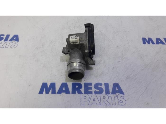 Gebruikte Gasklephuis Renault Megane III Grandtour (KZ) 1.5 dCi 110 Prijs € 46,00 Margeregeling aangeboden door Maresia Parts