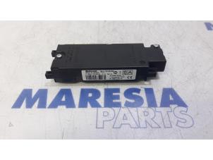Gebruikte Bluetooth module Peugeot RCZ (4J) 1.6 16V THP Prijs € 75,00 Margeregeling aangeboden door Maresia Parts
