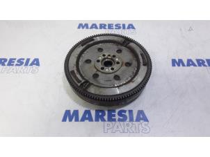 Gebruikte Vliegwiel Alfa Romeo Giulietta (940) 1.4 TB 16V Prijs € 210,00 Margeregeling aangeboden door Maresia Parts