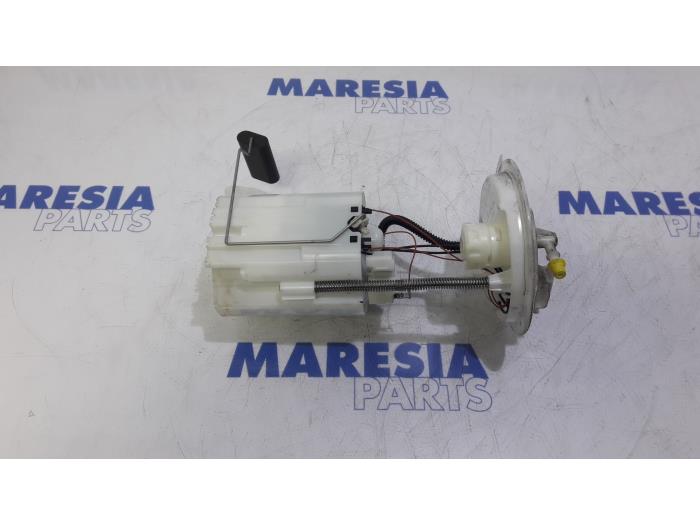 Gebruikte Tank element Pomp Fiat Panda (312) 0.9 TwinAir 60 Prijs € 34,95 Margeregeling aangeboden door Maresia Parts