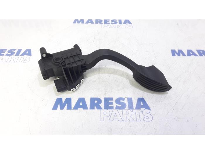 Gebruikte Gaspedaalpositie Sensor Fiat Panda (312) 0.9 TwinAir 60 Prijs € 35,00 Margeregeling aangeboden door Maresia Parts